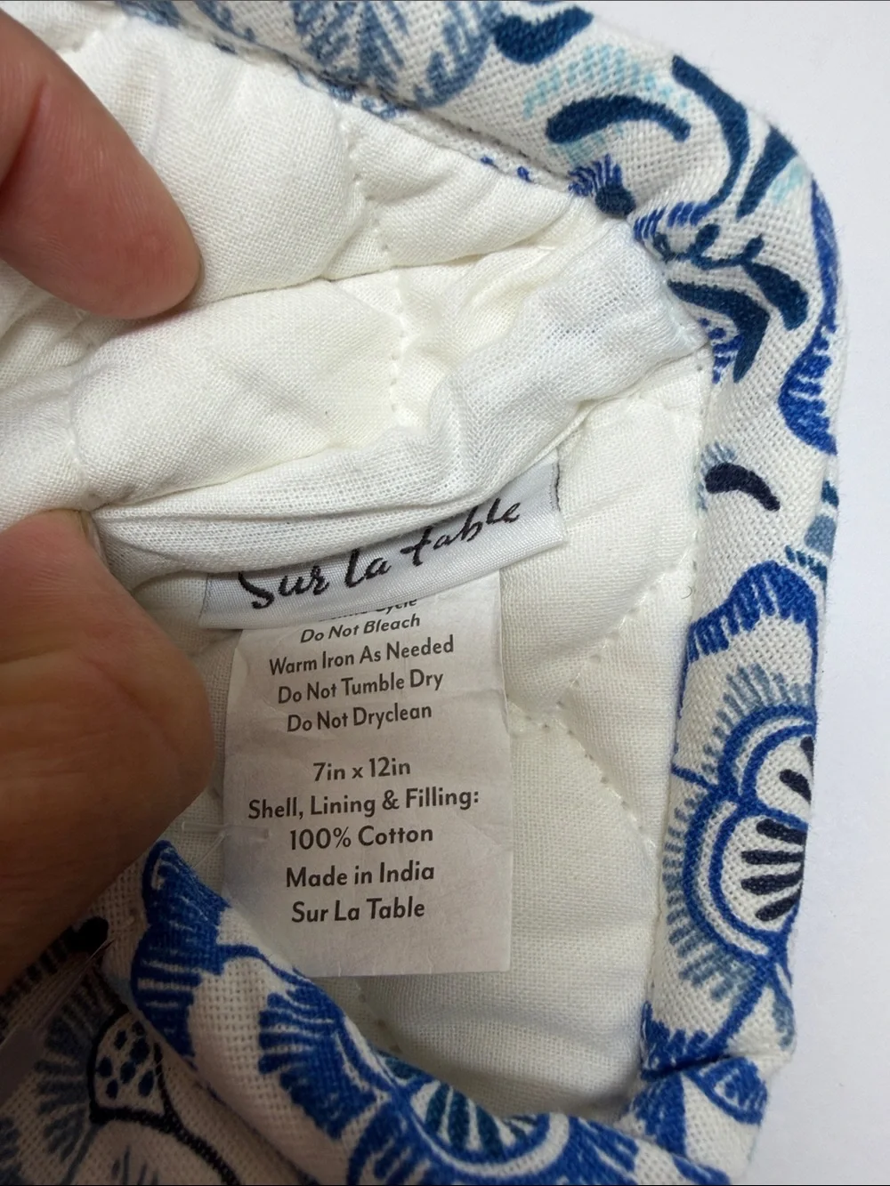 Sur La Table x Pomegranate Caroline Blue Floral Oven Mitt Set of 2 Quilted Cotto